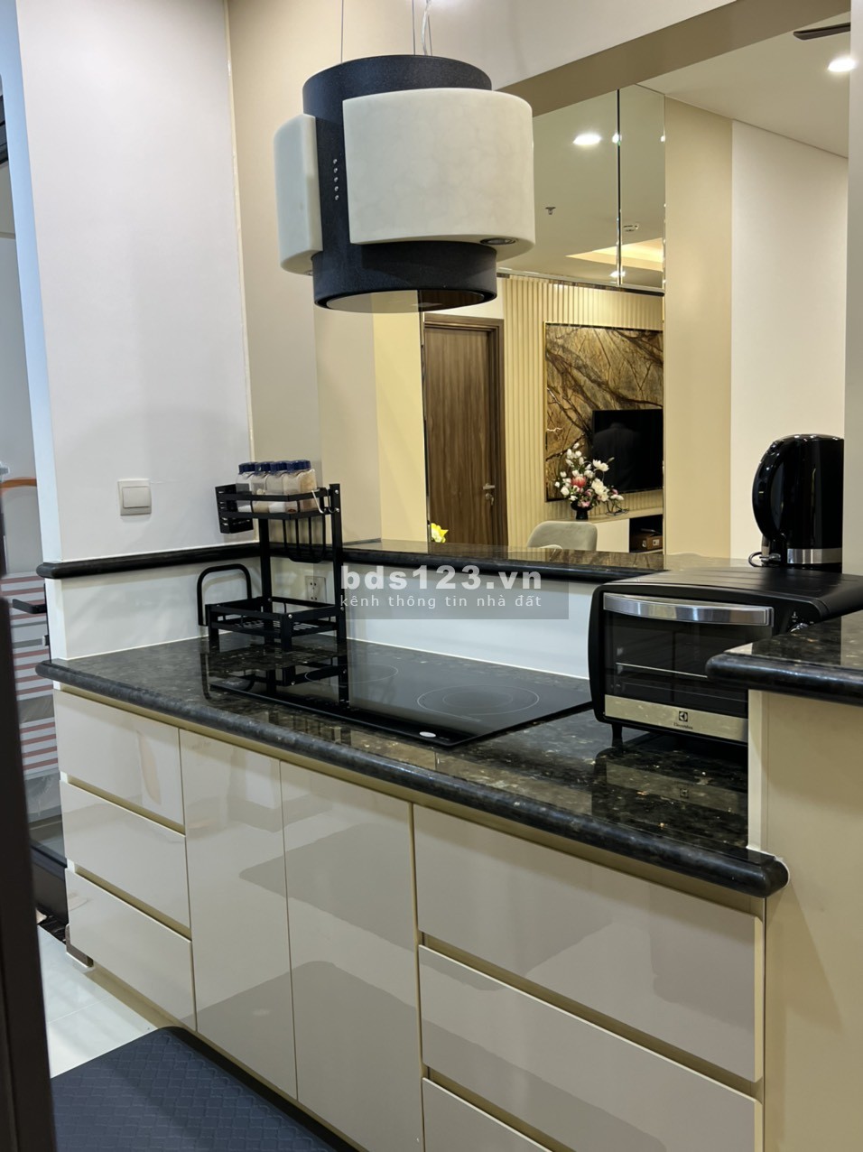 Cho thuê Hà Đô-Quận 10, căn hộ 2PN, Nội thất đẹp ở ngay 28tr/th