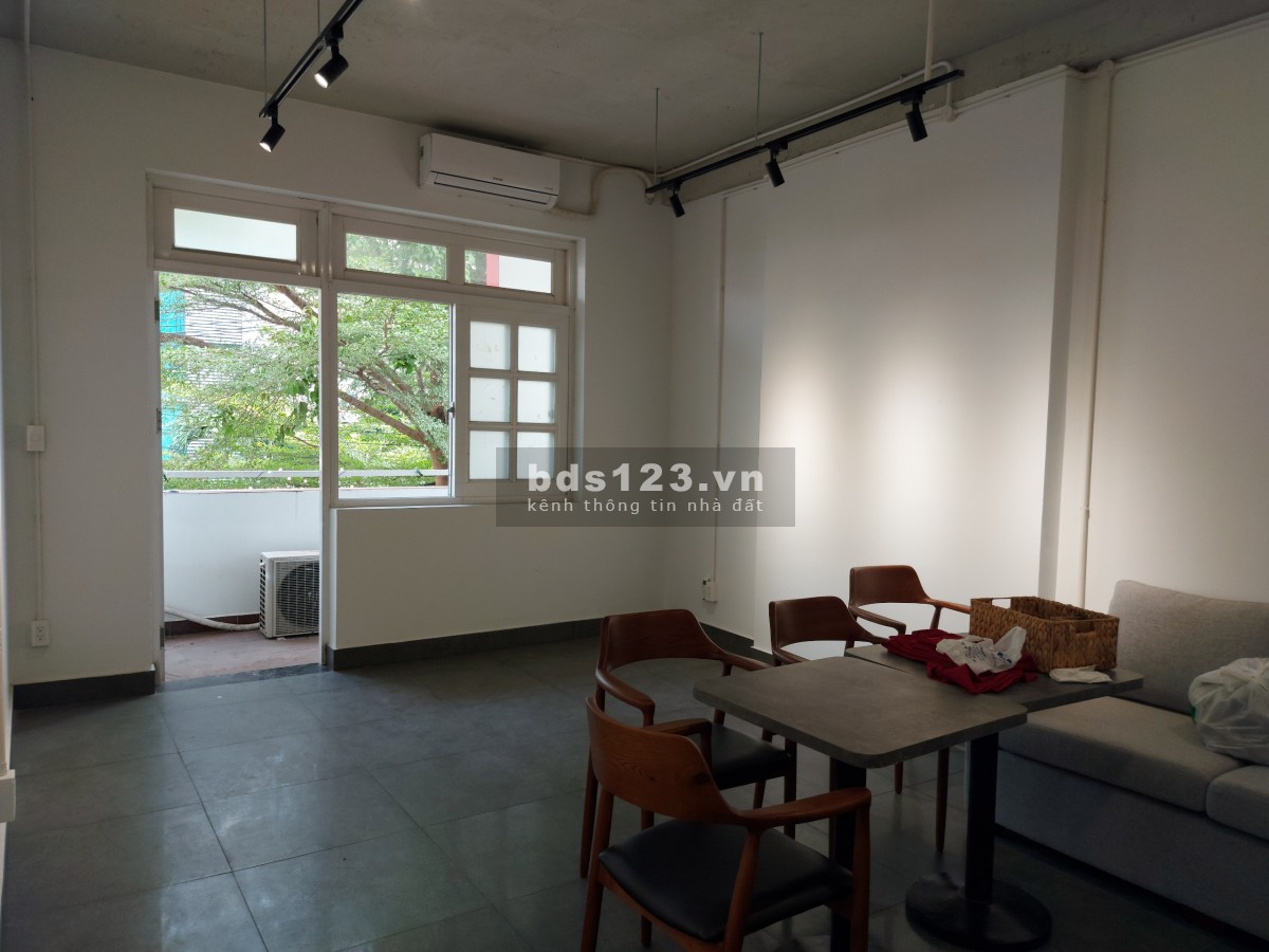 Cho thuê mặt bằng tầng 2 đường Võ Oanh, quận Bình Thạnh