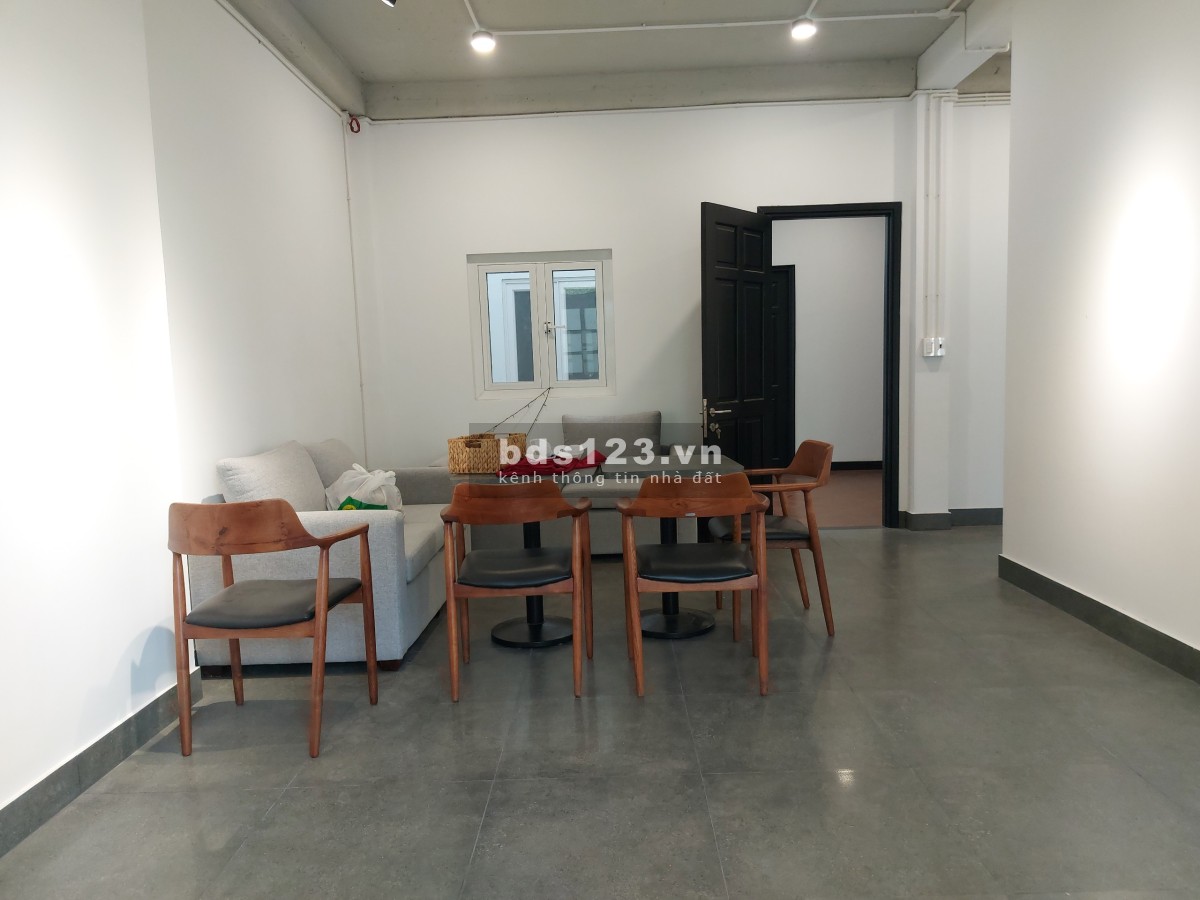 Cho thuê mặt bằng tầng 2 đường Võ Oanh, quận Bình Thạnh