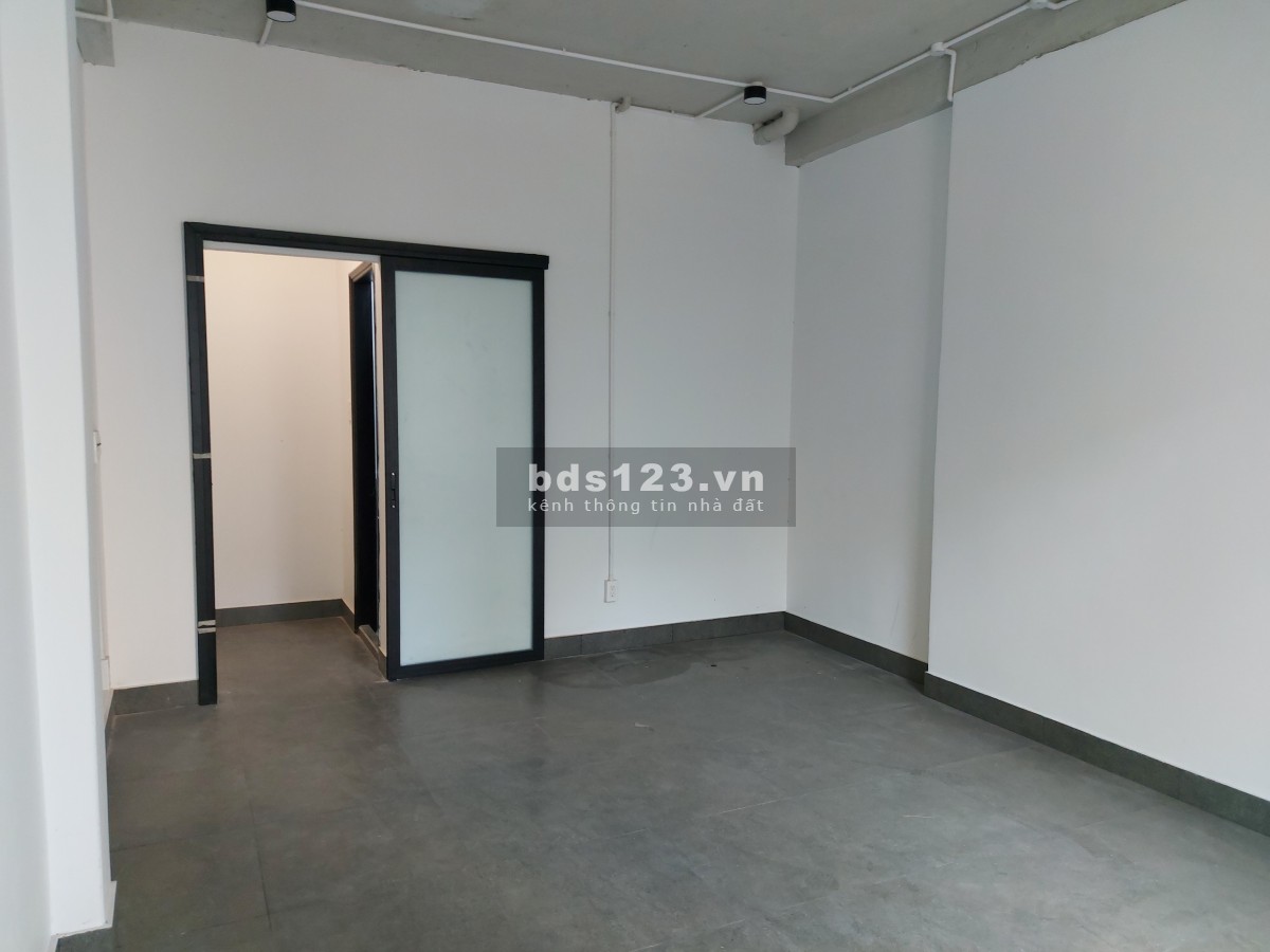 Cho thuê mặt bằng tầng 2 đường Võ Oanh, quận Bình Thạnh