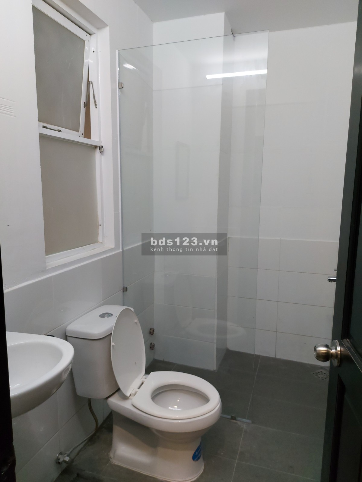 Cho thuê mặt bằng tầng 2 đường Võ Oanh, quận Bình Thạnh