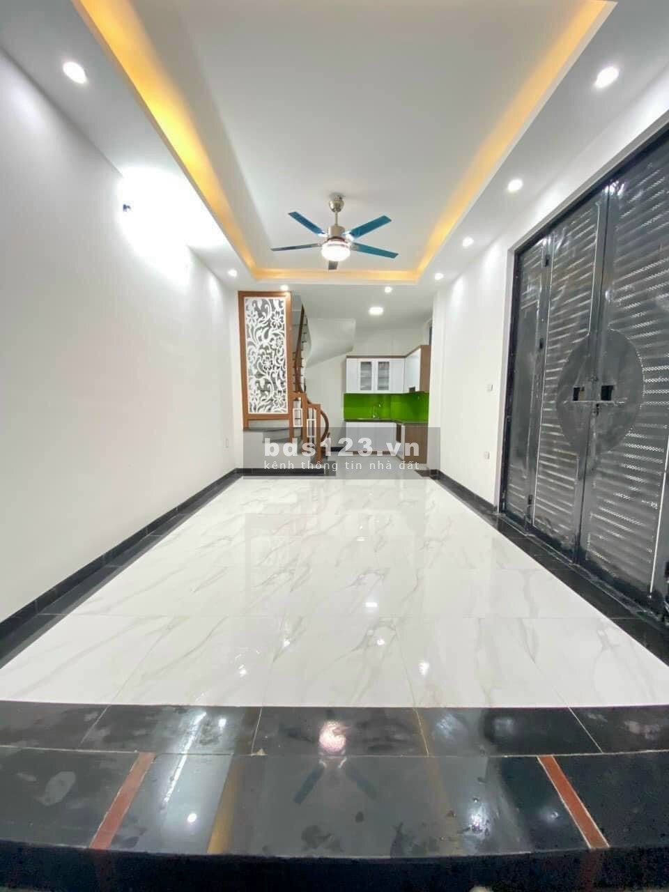 Bán nhà Di Trạch Hoài Đức, 4 tầng mới xây, 2.45 tỷ