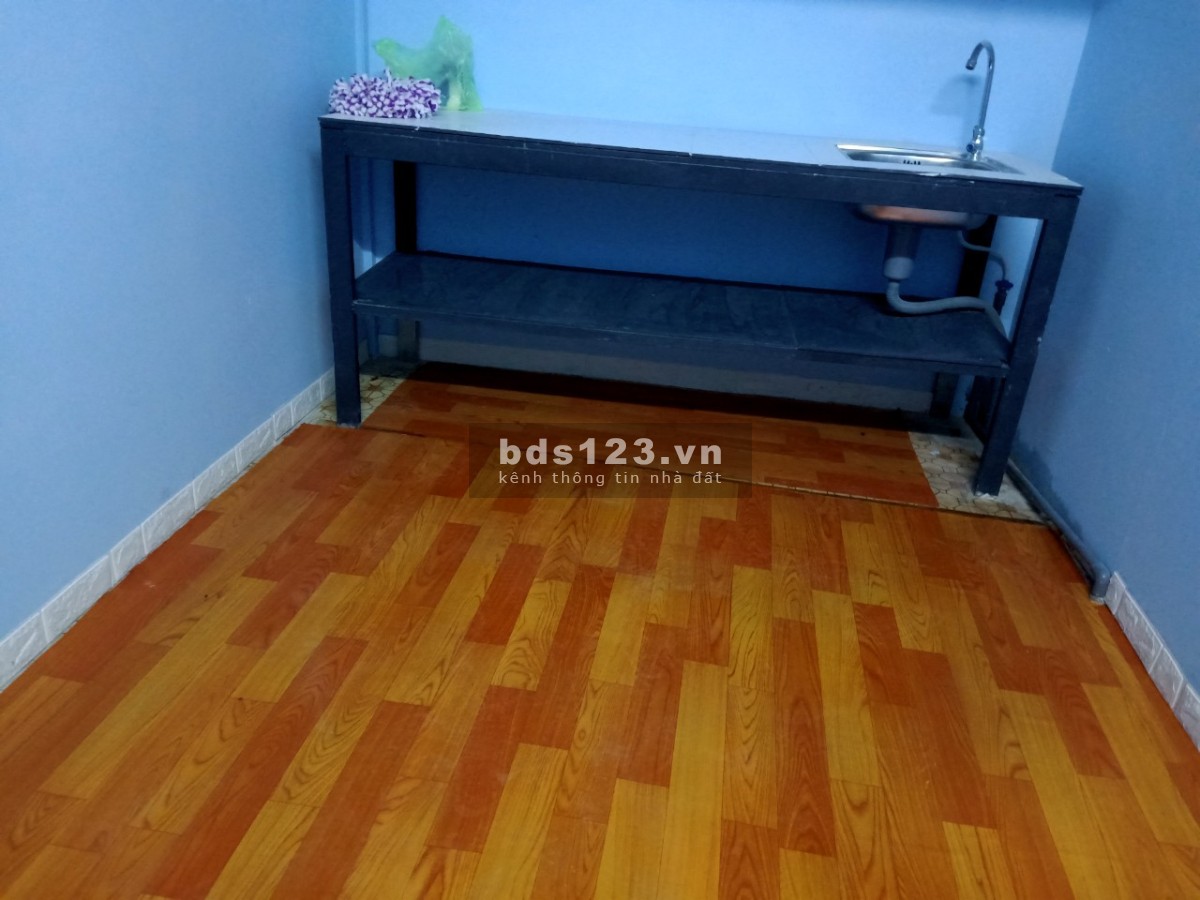 Cho thuê phòng trọ ngay trung tâm Quận 10, đường Thành Thái, Phường 14