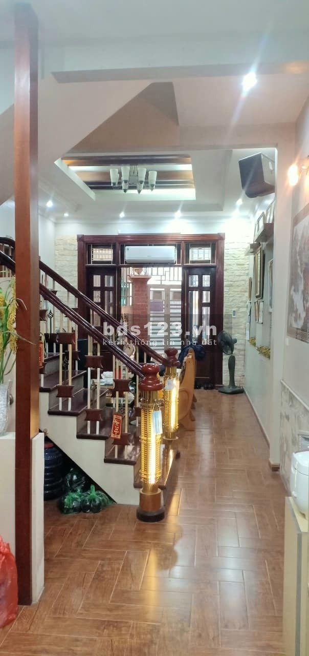 Bán nhà riêng Hồng Hà DT 25m² x 3 tầng, MT 6m, 3 PN, giá 2,45 tỷ, LH 093.464.1829