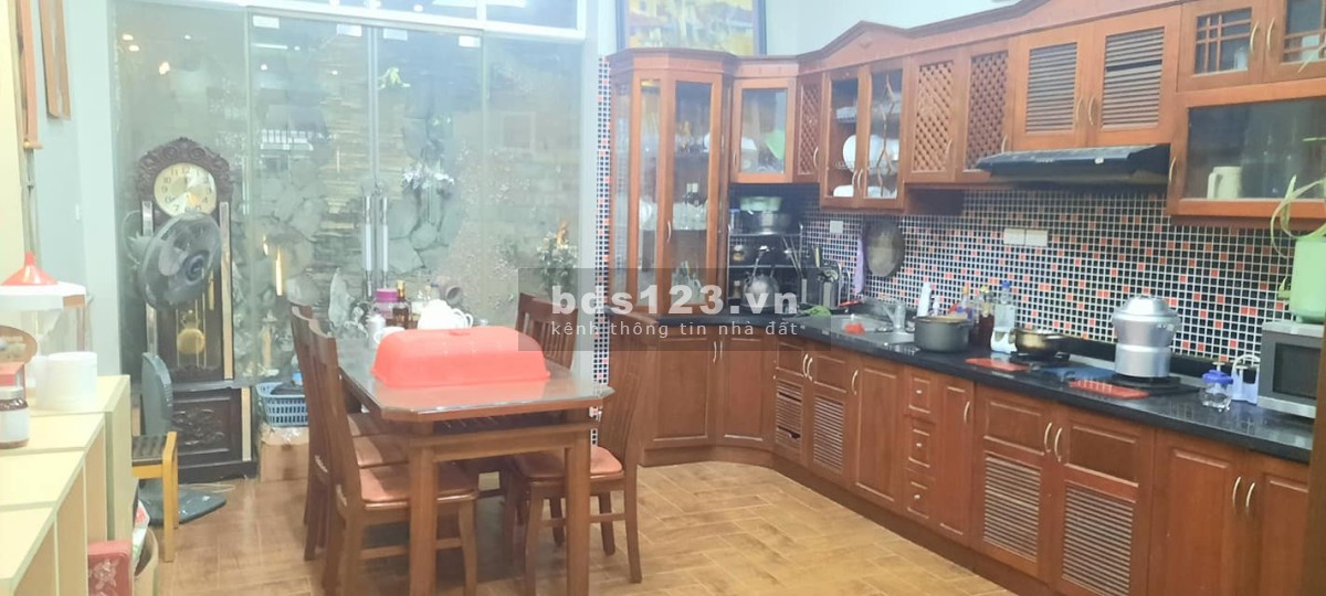 Bán nhà riêng Hồng Hà DT 25m² x 3 tầng, MT 6m, 3 PN, giá 2,45 tỷ, LH 093.464.1829