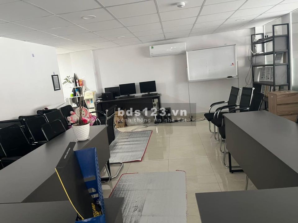 Cho thuê văn phòng giá rẻ khu vực Quận Tân Bình, giá tốt, LH 0817172234