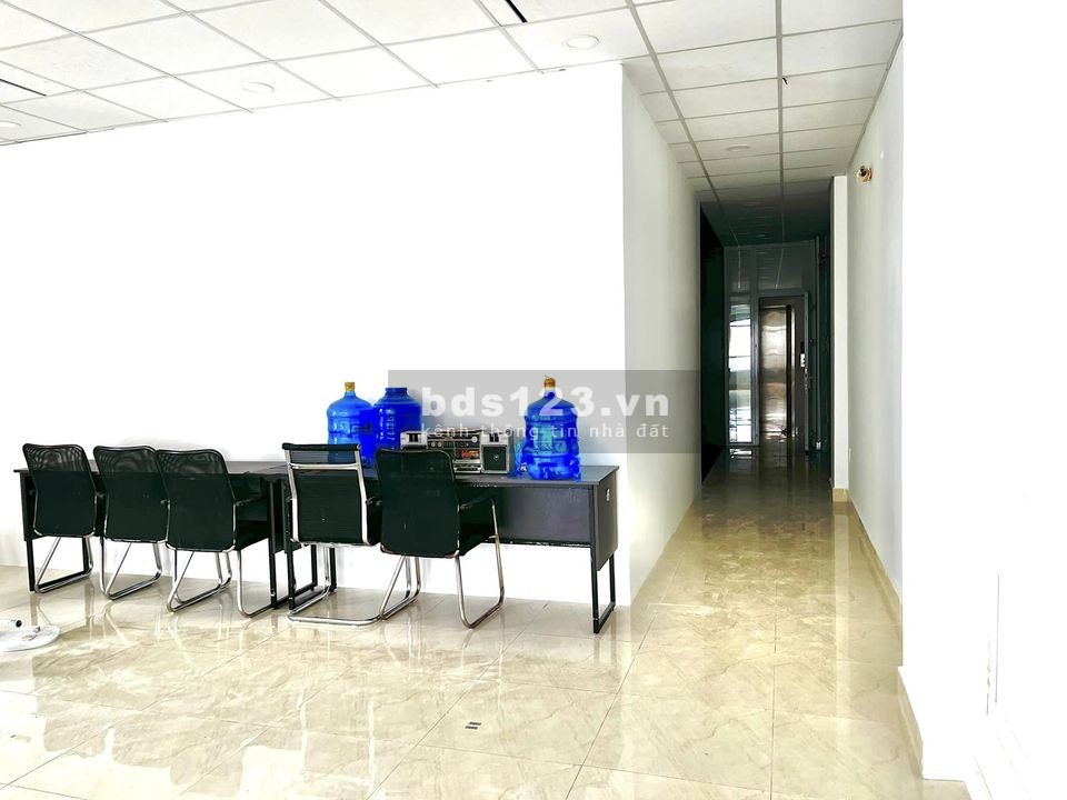 Cho thuê văn phòng giá rẻ khu vực Quận Tân Bình, giá tốt, LH 0817172234