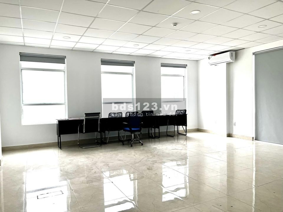 Cho thuê văn phòng giá rẻ khu vực Quận Tân Bình, giá tốt, LH 0817172234