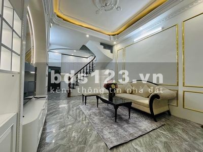 Bán nhà riêng mới xây tại Nguyễn An Ninh, 5 tầng đúc, thang máy, gara ô tô kinh doanh