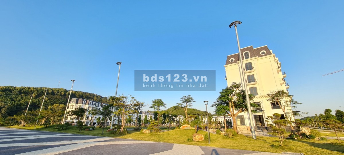 Bán căn shophouse ngay trục chính đối diện bãi tắm Đồi Rồng, Đồ Sơn