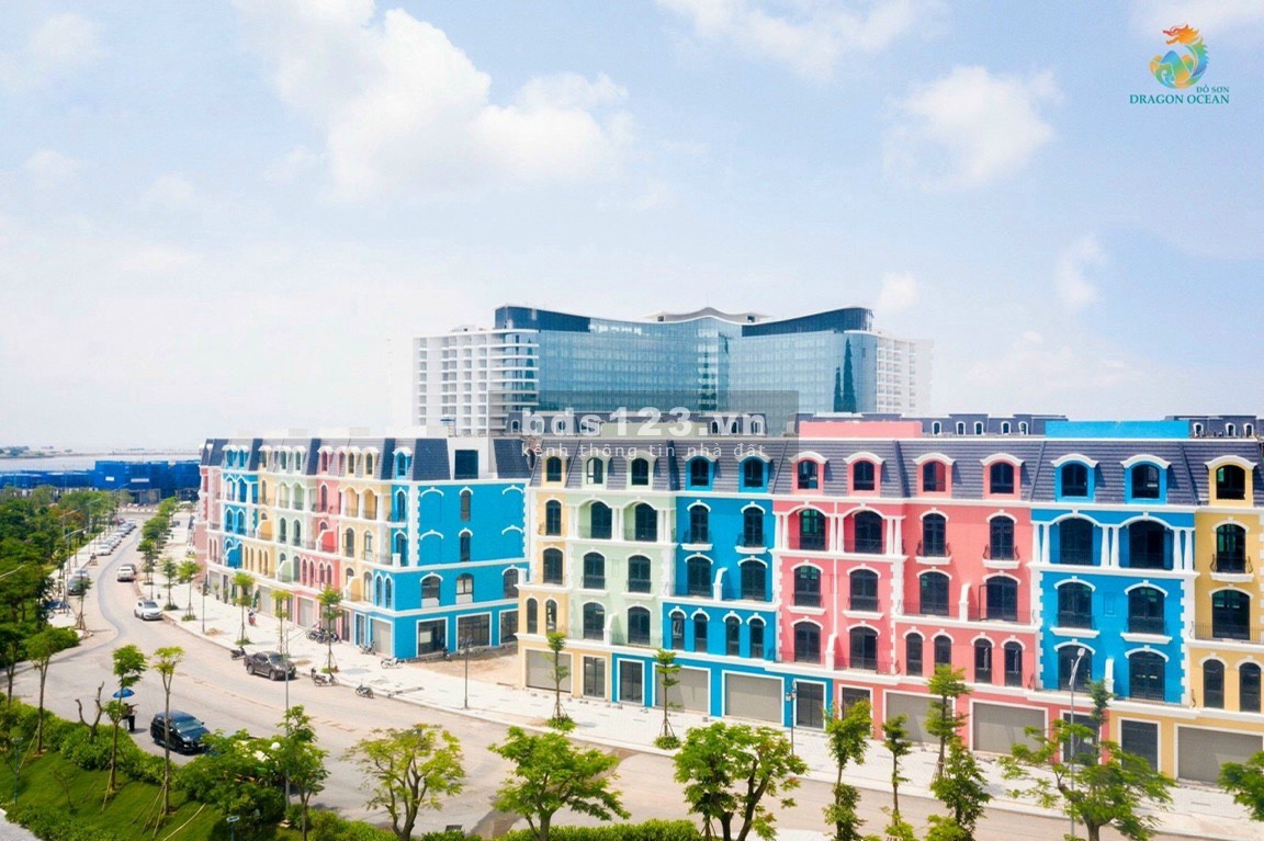 Bán căn shophouse ngay trục chính đối diện bãi tắm Đồi Rồng, Đồ Sơn