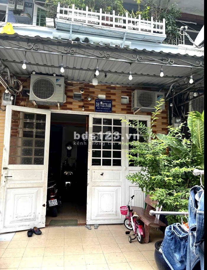 Băn căn cư xá HXH 776/26A Nguyễn Kiệm Phường 4, Phú Nhuận, 2 phòng ngủ
