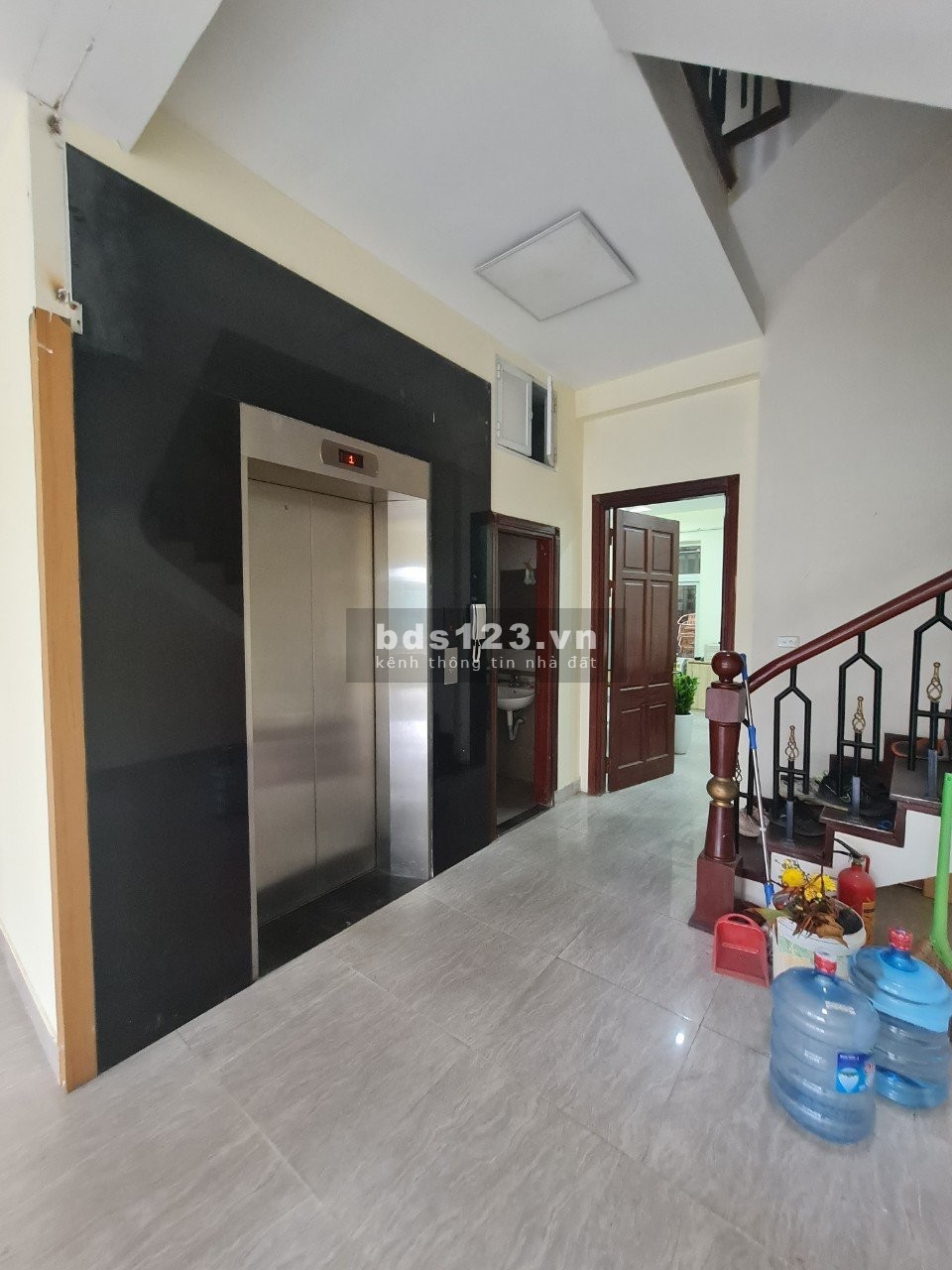 GẤP GẤP !!!! Cho thuê văn phòng tại Cầu Giấy lh 0898090997