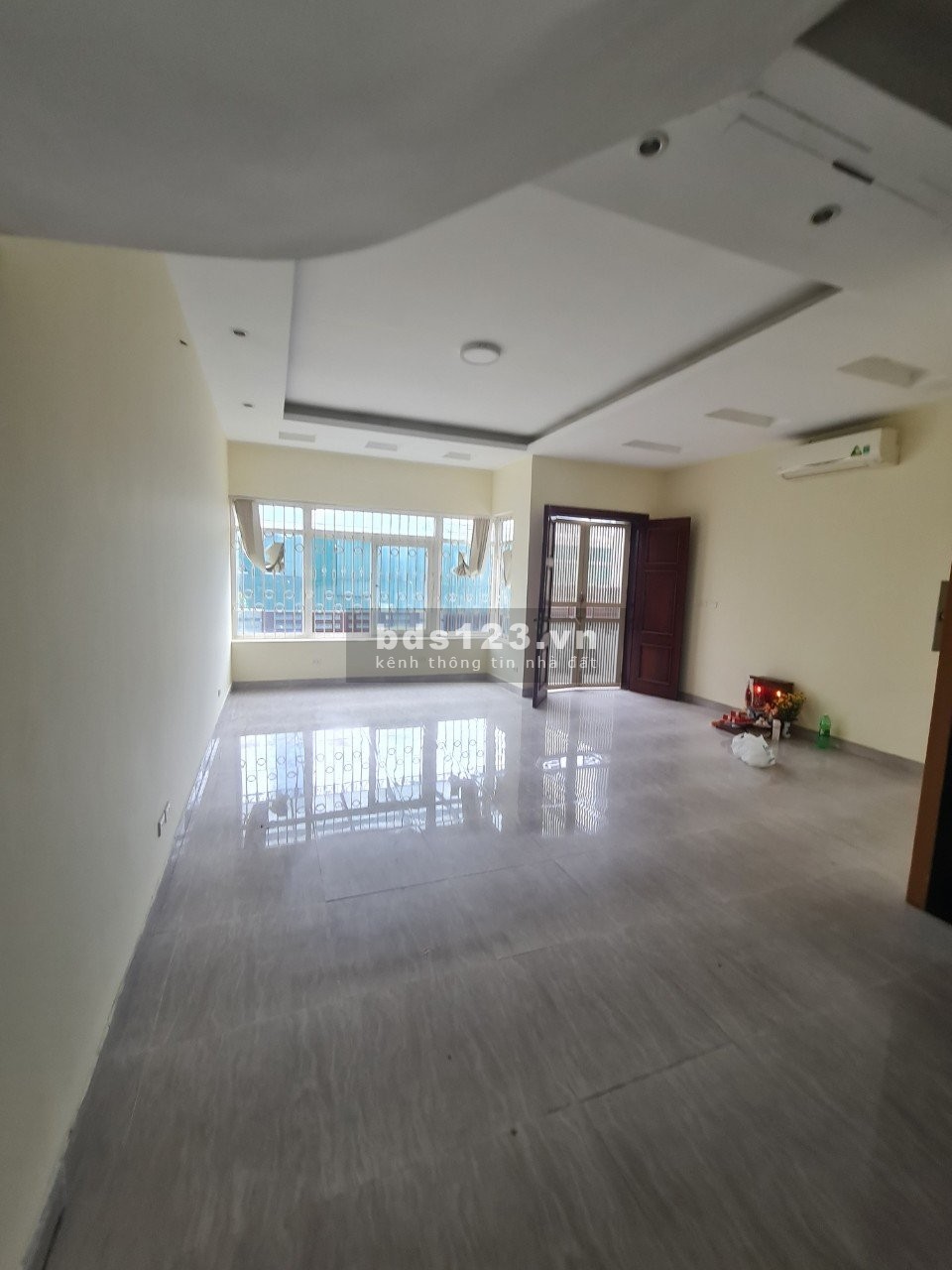 GẤP GẤP !!!! Cho thuê văn phòng tại Cầu Giấy lh 0898090997
