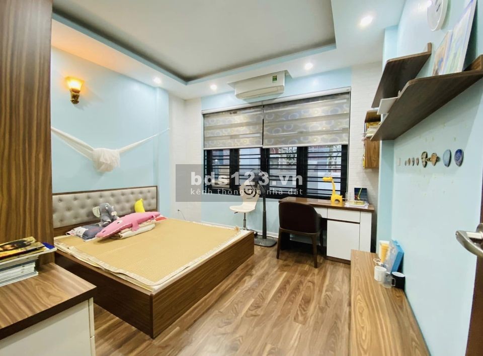 Bán nhà Ngọc Trì Thạch Bàn, Long Biên, mặt ngõ ô tô vào nhà cực hiếm, dt 45m2, 5 tầng nhỉnh 4 tỷ