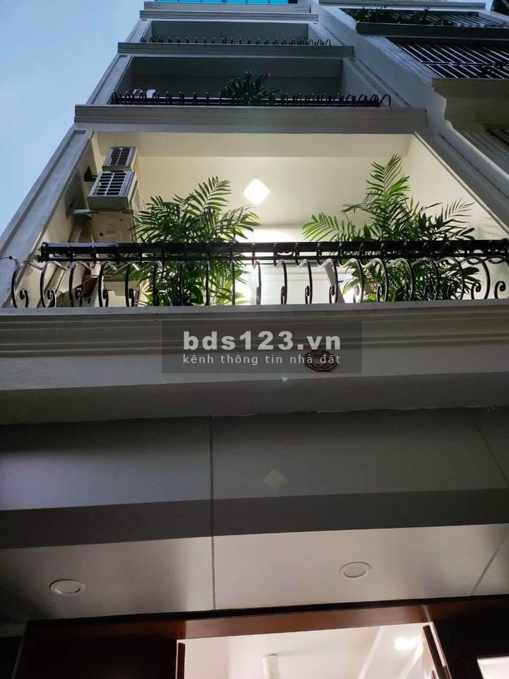 Bán nhà Thạch bàn, ngõ ô tô,40m 5 tầng, 3.8 tỷ khu dân cư an ninh tốt