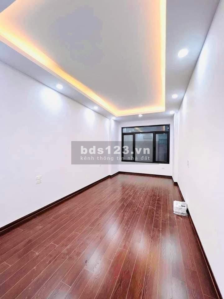 Bán nhà 6 tầng xây mới 50m ra phố khu Lê Trọng Tấn giá 4.5 tỷ