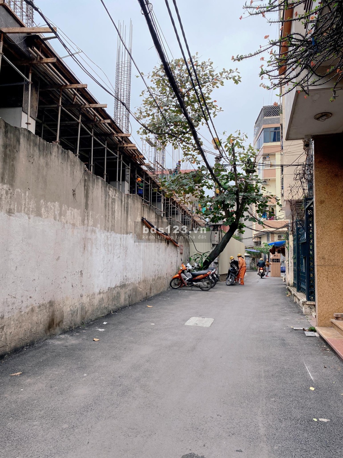 Bán nhà 6 tầng xây mới 50m ra phố khu Lê Trọng Tấn giá 4.5 tỷ