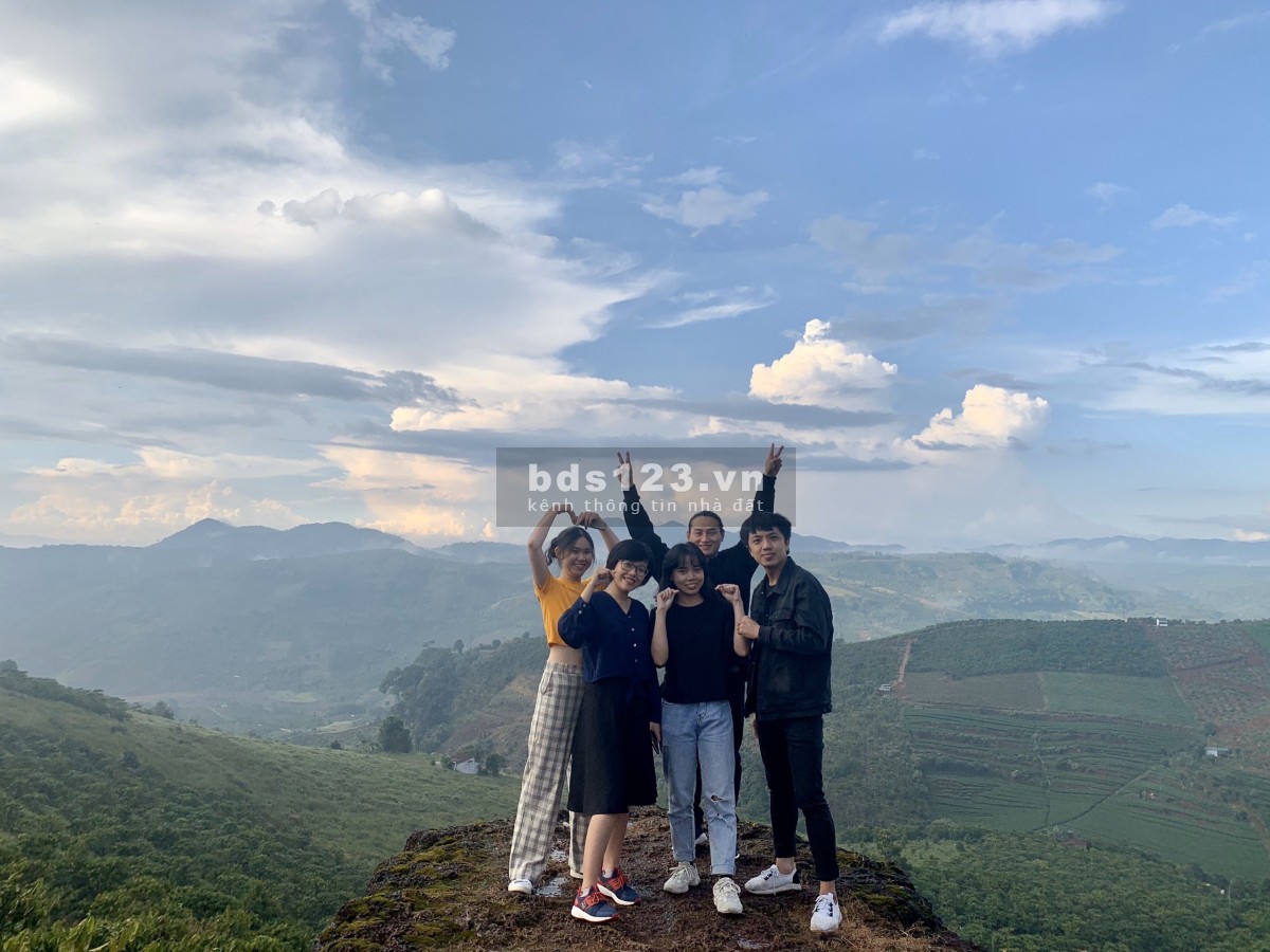 Thổ cư + Sổ sẵn + View núi + 2 mặt tiền + GIÁ 4TR1 (có THƯƠNG LƯỢNG)