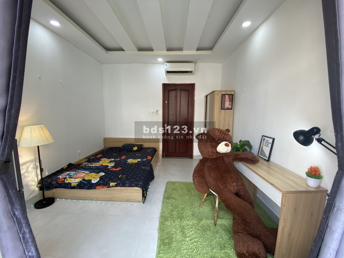 Cho thuê căn Studio có ban công cửa sổ lớn, FULL nội thất, dọn vào ở ngay