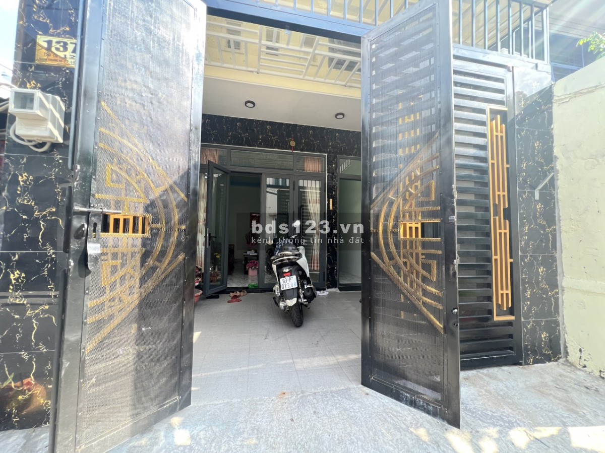 Chính chủ cho thuê mặt bằng kinh doanh, mặt tiền chợ Gò Vấp, gần ngã ba, trường học.