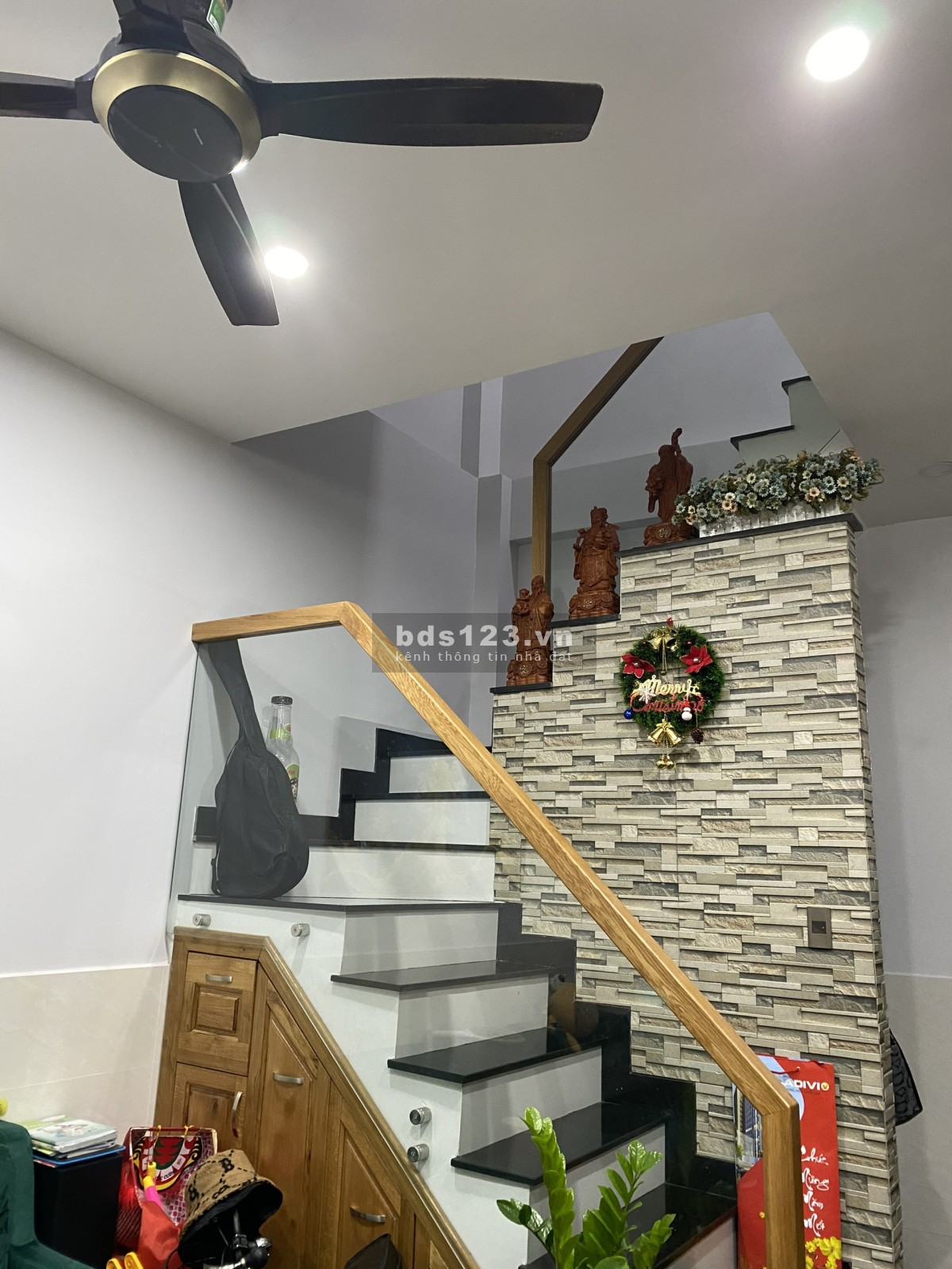 Chỉ 4.98 tỷ cho căn nhà mới đẹp 4 tầng NTCC Trương Công Định Tân Bình