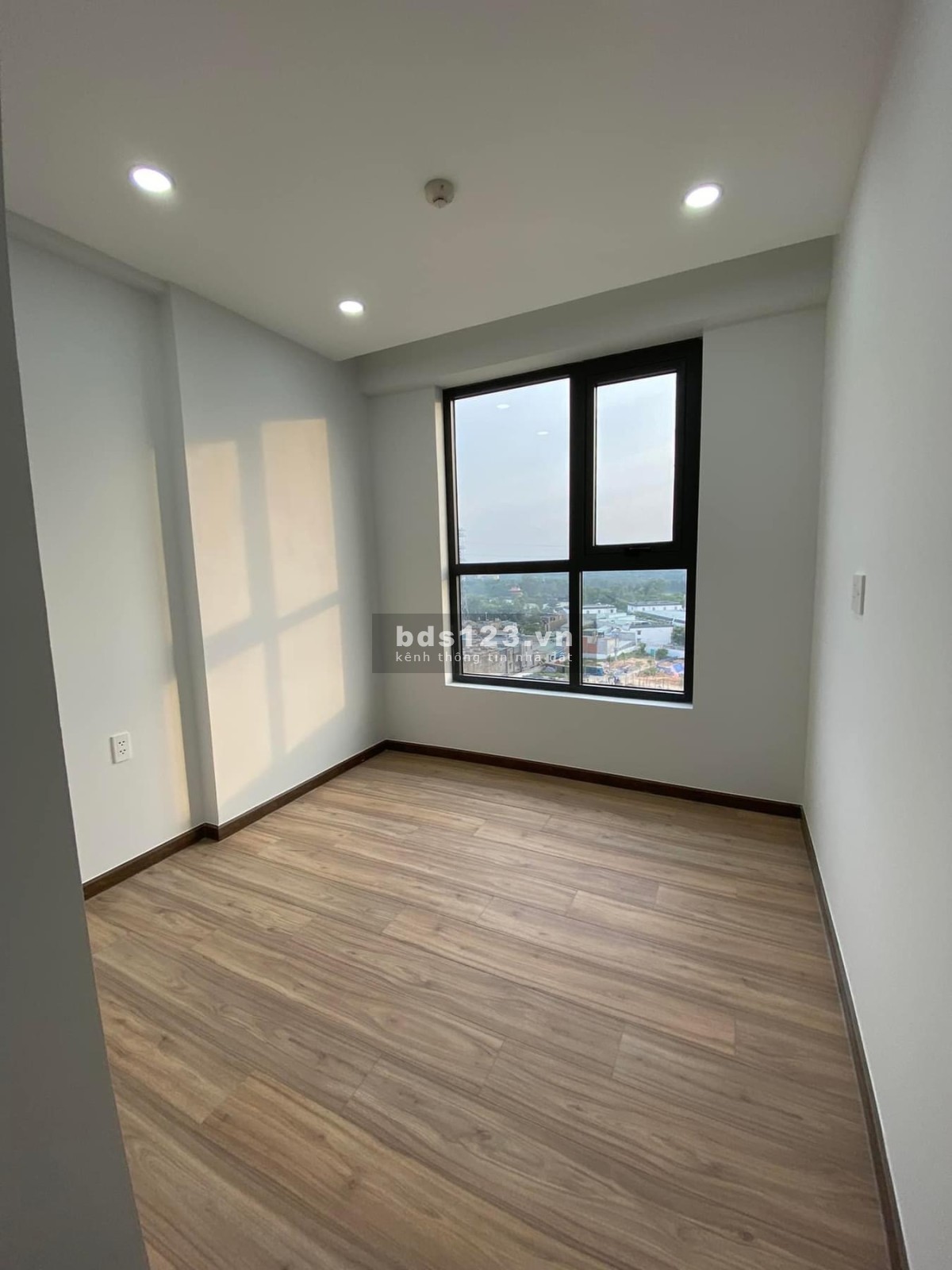 Bán căn hộ Bcons plaza làng đại học dĩ an bình dương bằng giá gốc có cắt lỗ(115tr)
