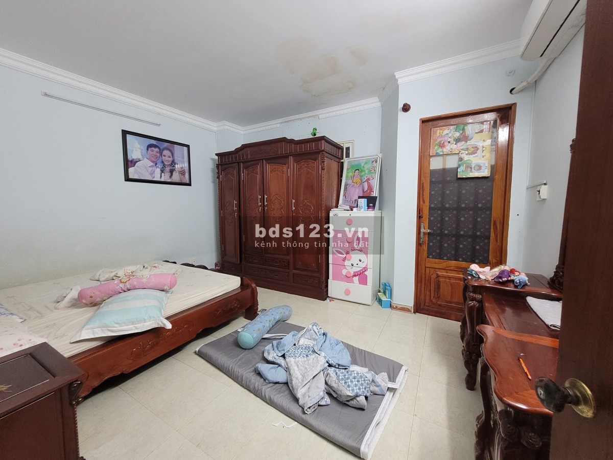 Chính chủ bán nhà 3 tầng,Nguyễn Trọng Tuyển, dtsd 52m2, dt 6m x 9m,5 P.N, giá 4,98 Tỷ