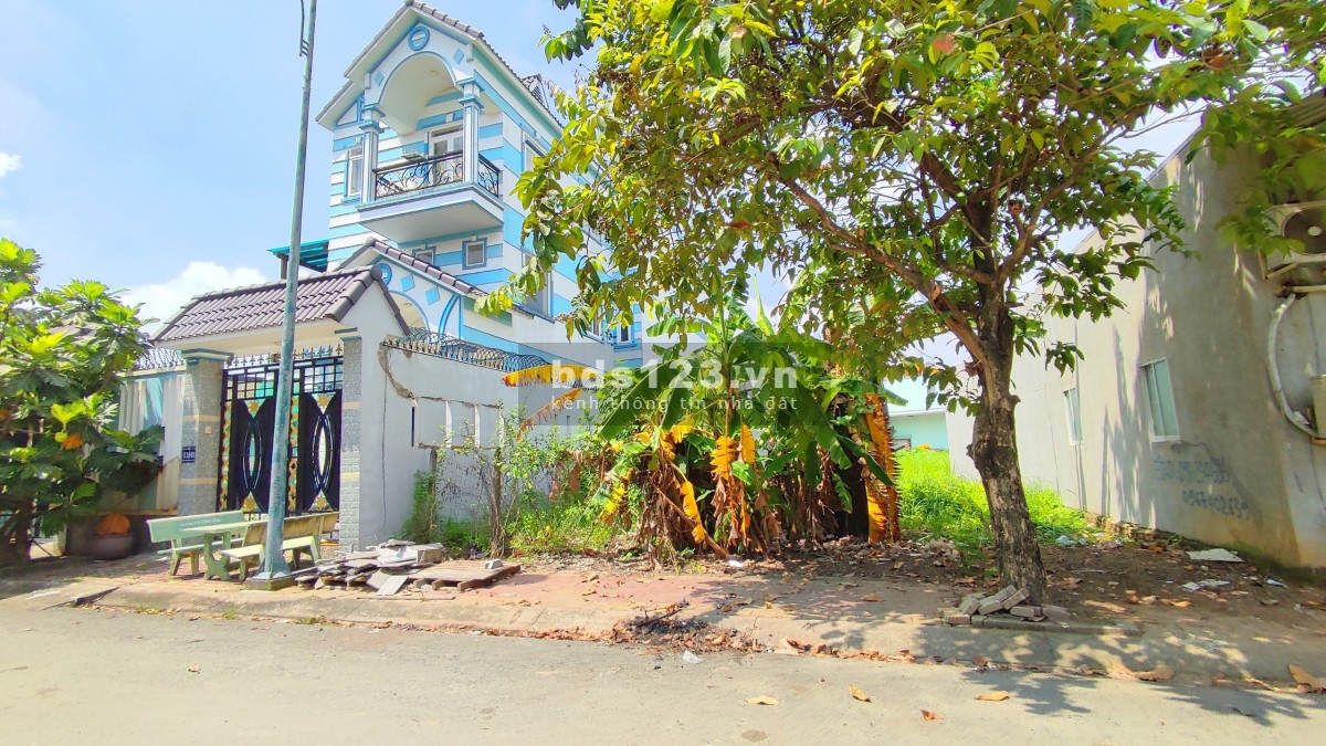 Tôi Chủ bán gấp 420m2 đất thổ cư 100% gần cổng chào Bình Dương, sẵn sổ sang tên, đường nhựa oto.