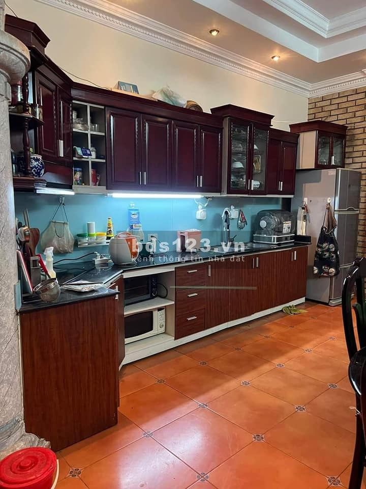 Nhà phố Đội Cấn sát Phố, 2 thoáng, 60m2 giá bán 6,3 tỷ