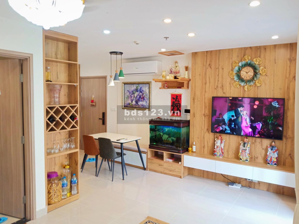 Giá sốc! Bán căn hộ góc cao cấp, 2PN (+1 phòng đa năng), chỉ 1,95 tỷ, tại Vinhomes Ocean Park