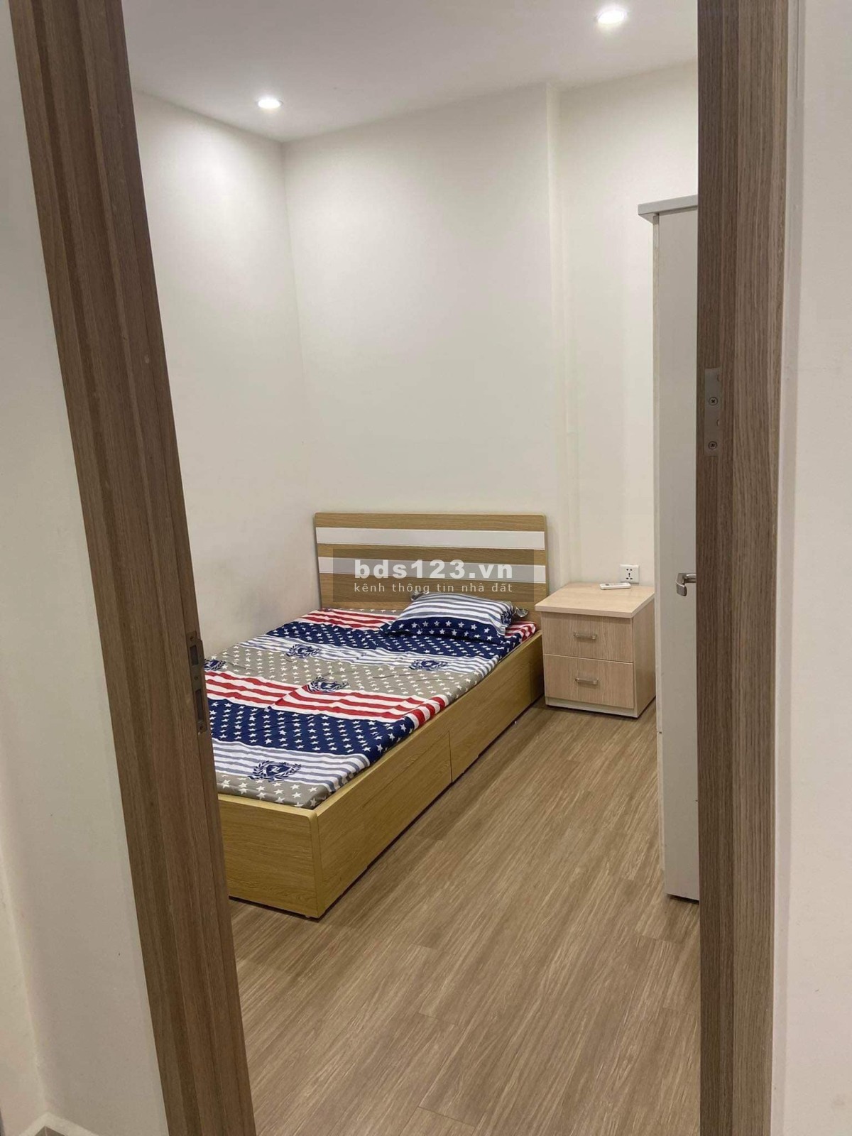 Chính chủ cần bán căn 1pn+1 dtsd 47m2, full nội thất cao cấp, chỉ 1.3 tỷ, Vinhomes Ocean Park