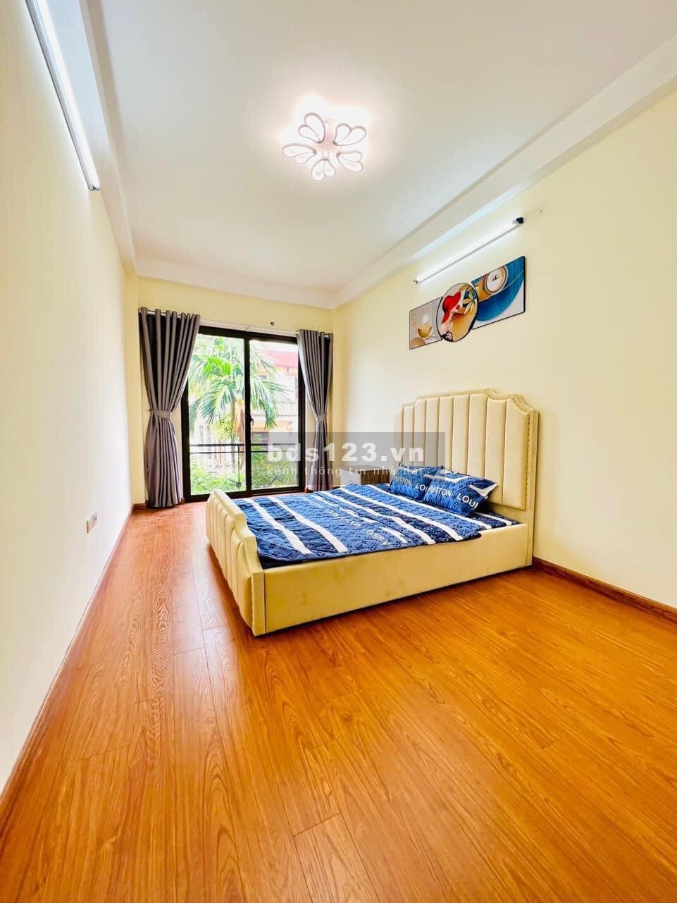 Bán nhà mới 31m2*5 tầng full nội thất phố Định Công gần Vành Đai 2.5 giá 3 tỷ.