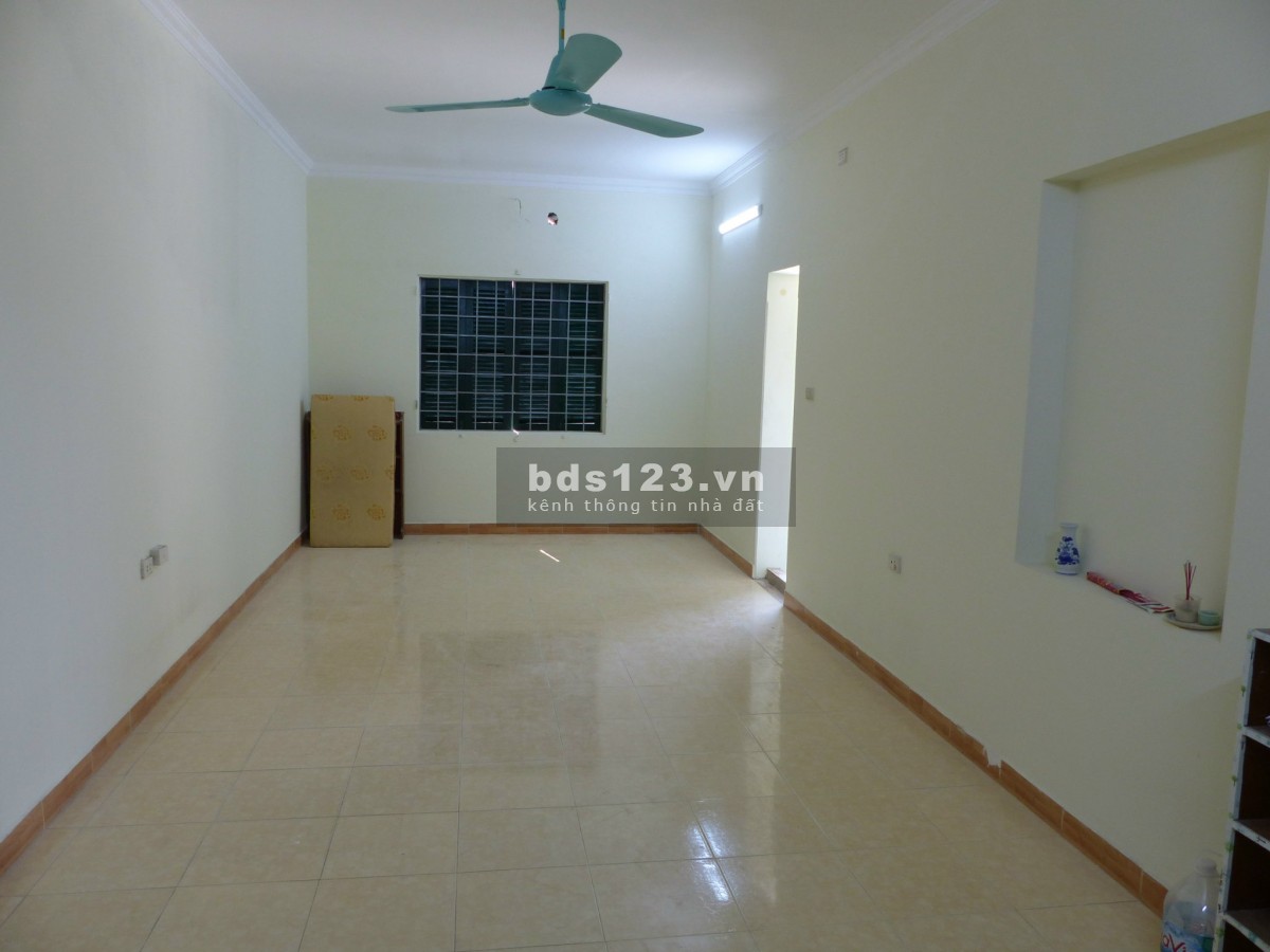 Cho thuê nhà tầng 4, H3 chính chủ khu tập thể Nguyễn Công Trứ, Phố Huế, Hai Bà Trưng, Hà Nội