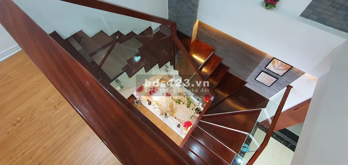 Bán nhà riêng phố Phúc Tân, ô tô qua cửa, DT 49m² x 3 tầng, MT 4,2m, giá 5 tỷ, LH 093.464.1829