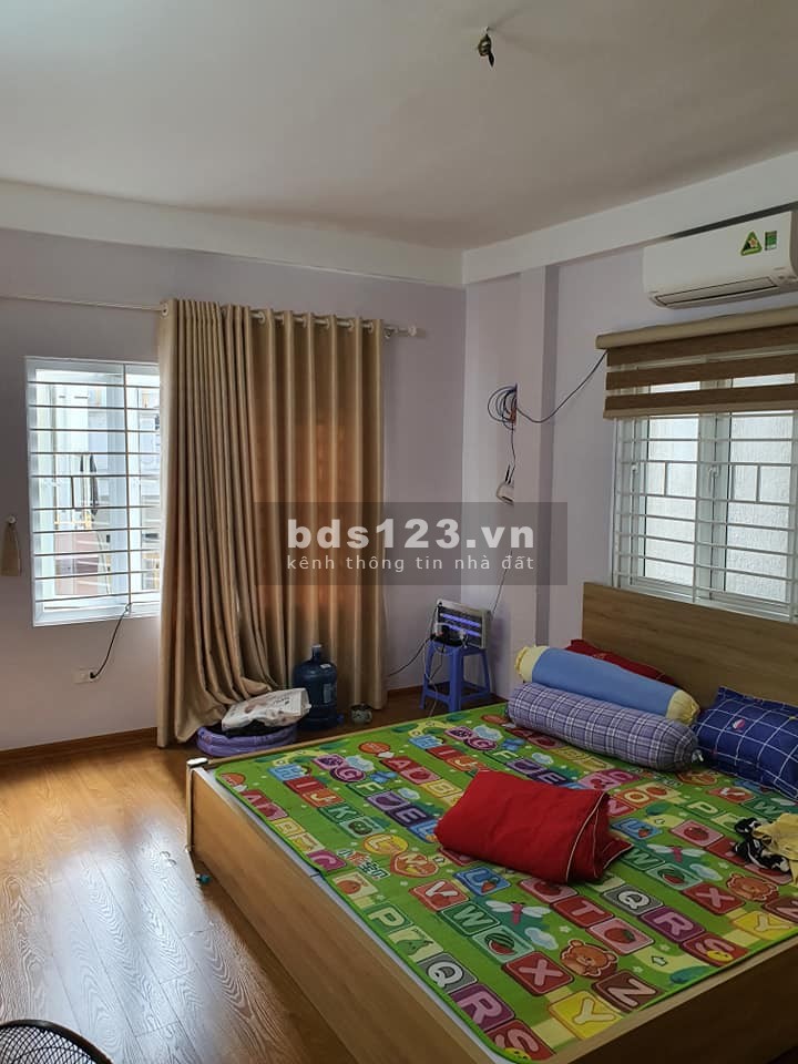 Bán gấp nhà phố Phúc Tân, NHÀ ĐẸP NHƯ BIỆT THỰ LIỀN KỀ, 42m2 /4T, MT 6.9m, 4tỷ8, 093.464.1829