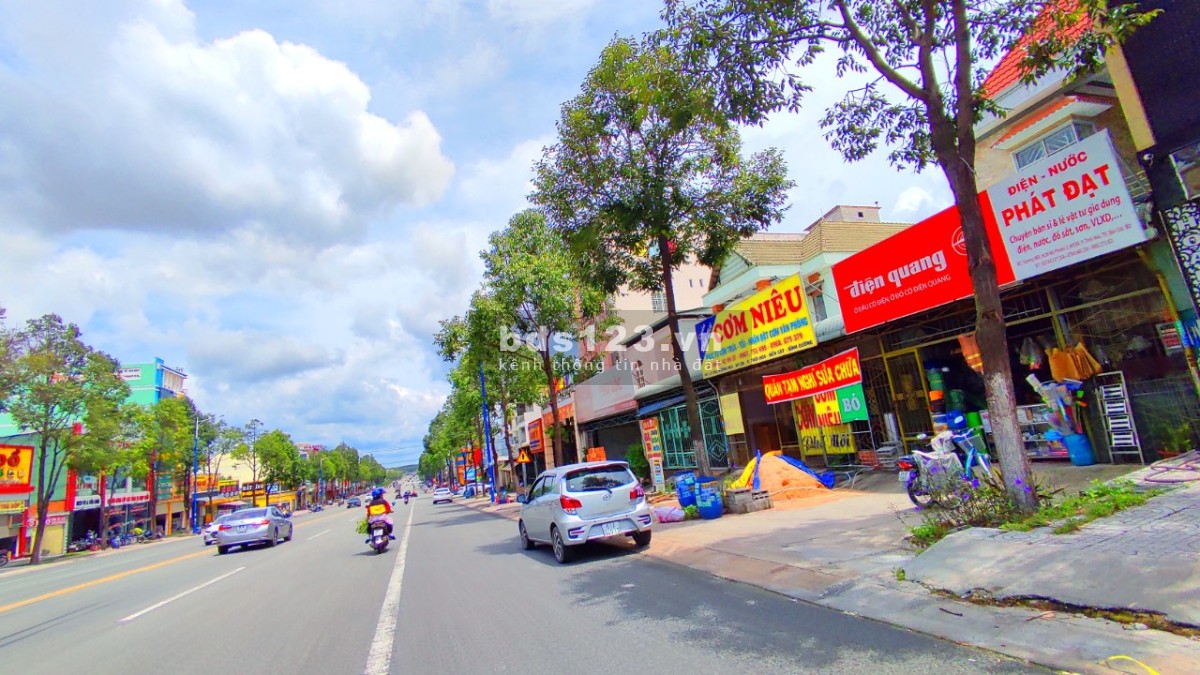 Tôi chủ bán 780m2 đất sát trường ĐH,Thông Chợ và KCN. SHR. thổ cư 100% tiện làm mặt bằng kinhdoanh