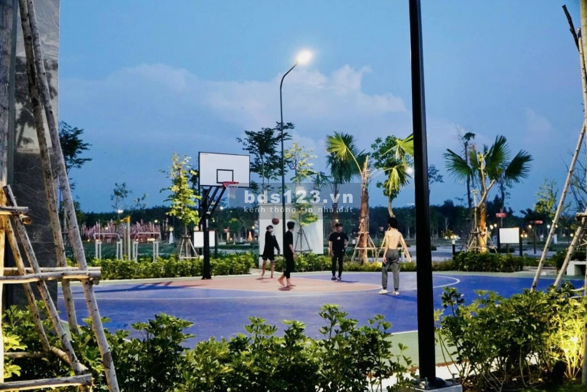Bán gấp 100m2 đất mặt tiền Nguyễn Văn Linh, Chơn Thành, Bình Phước