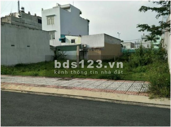 Cần bán gấp lô đất ngay khu công nghiệp Lê Minh Xuân, Bình Chánh, dt 90m2