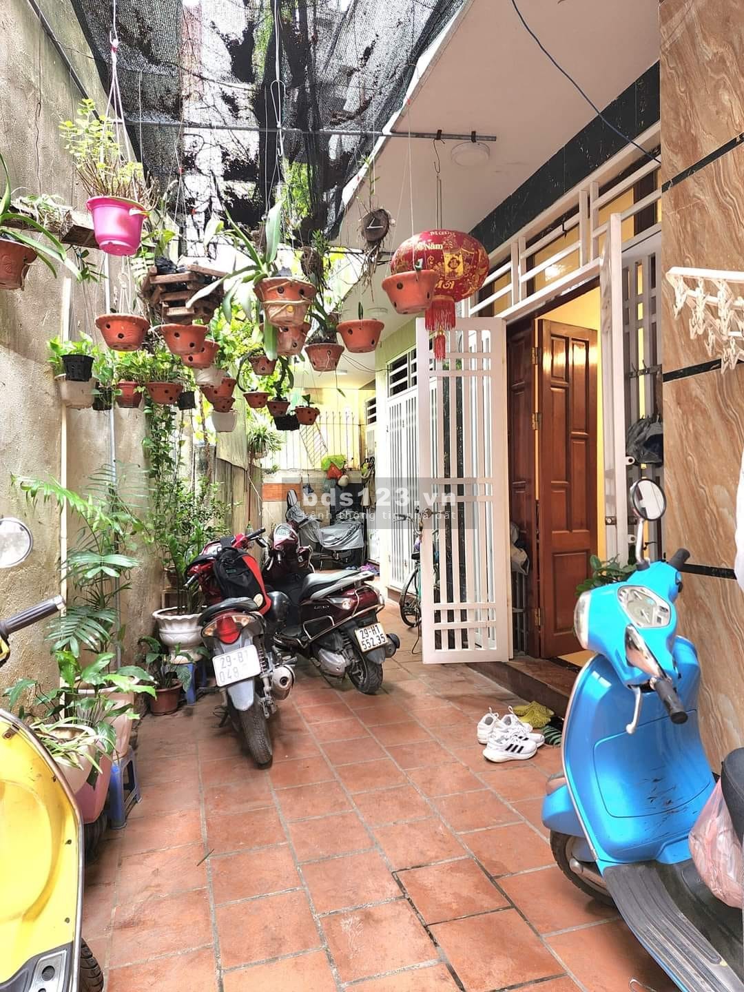 Bán nhà hai mặt thoáng vĩnh viễn, ô tô đỗ cổng tặng full nội thất tiện ích ngập tràn