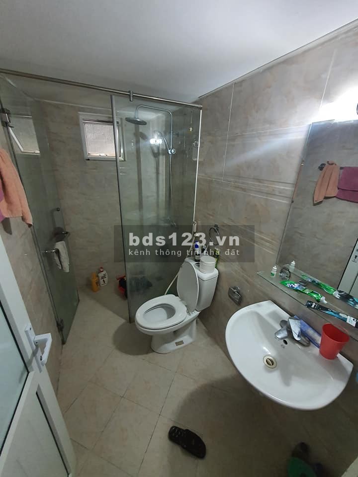 Bán nhà Hồng Hà 2 mặt ngõ, 33m2 sổ thực tế 39m2, 3 tầng, 3PN, giá 3.4 tỷ, 093.464.1829