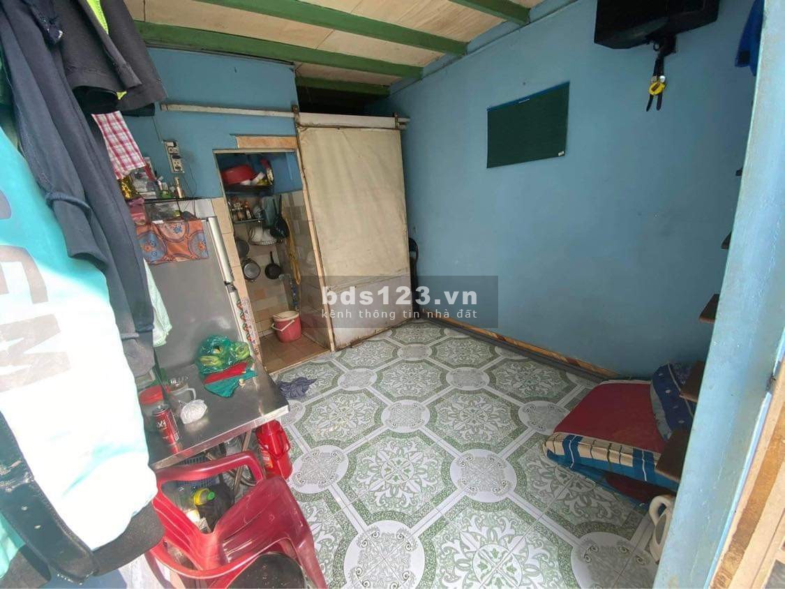 Bán nhà riêng nguyên căn Lạc Long Quân, Phường 10, Tân Bình, hẻm xe tải, giá 2.2 tỷ đồng