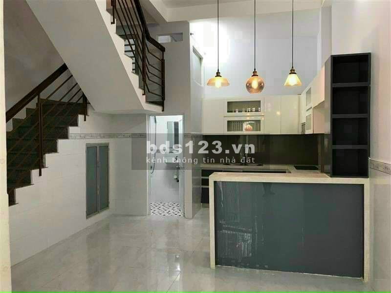 Nhà Nguyên Căn, giá 12tr/th 3pn3wc, nhà mới lh 0383443134