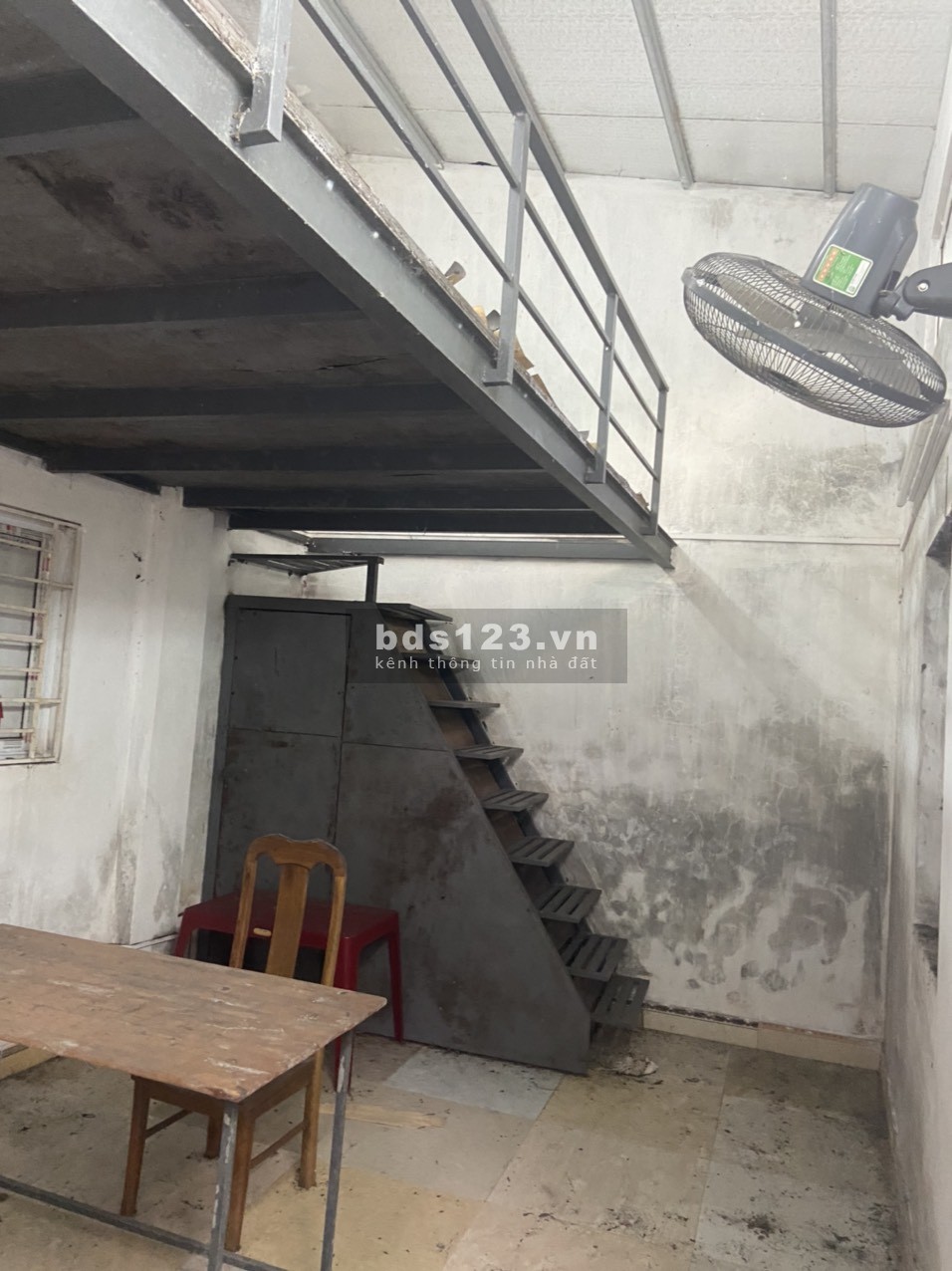 Cho thuê nhà cấp 4 Phú Diễn diện tích 300m2, đường rộng.