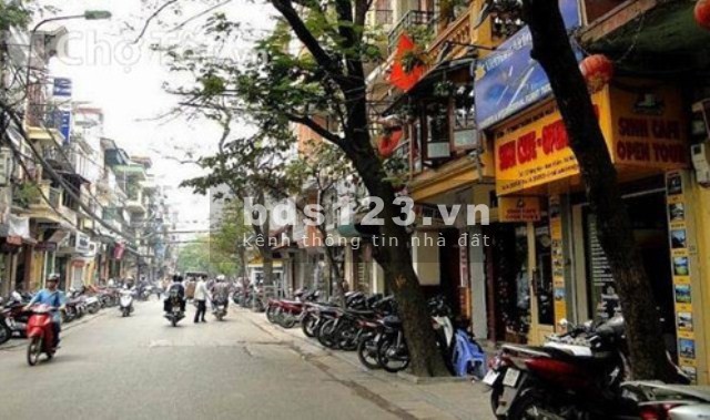  Bán nhà mặt phố Thái Thịnh, lô góc, vỉa hè rộng, mặt tiền 13,2m, 4 tầng, 18 tỷ