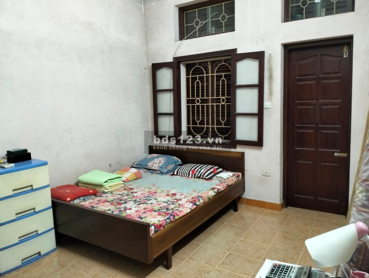 Bán nhà ngõ Thịnh Quang ngõ 3 xe máy, mặt tiền rộng mệnh mông, dt 45m2, chưa tới 5 tỷ