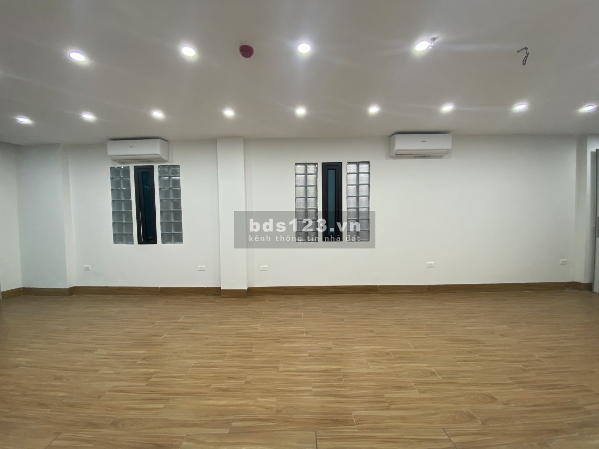 Tôi chính chủ cho thuê MBKD, sàn VP tại 71 Hoàng Như Tiếp DT 75m, đối diện BV Tâm Anh, giá 8tr