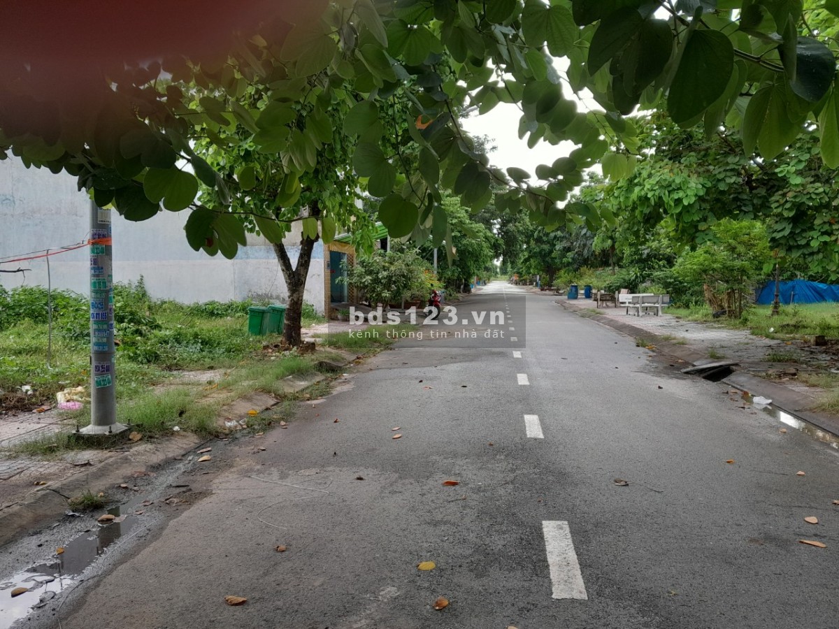 Chính chủ bán lô đất KDC Phước Thiện, Quận 9 diện tích 5x20 (100m2). Đường 11A