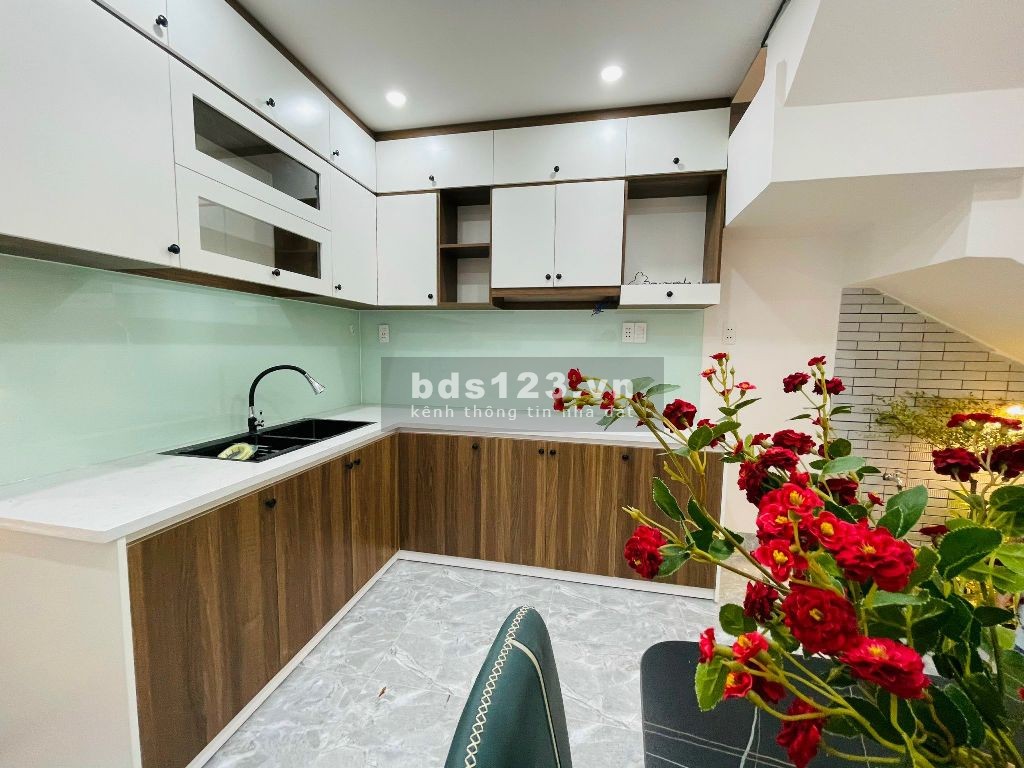 Cần bán nhà giá rẻ 2 tầng Nguyễn Công Trú, Sơn Trà, Đà Nẵng, mặt tiền 6m, giá 3 tỷ