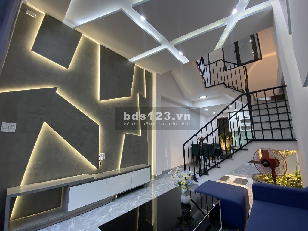 Cần bán nhà giá rẻ 2 tầng Nguyễn Công Trú, Sơn Trà, Đà Nẵng, mặt tiền 6m, giá 3 tỷ